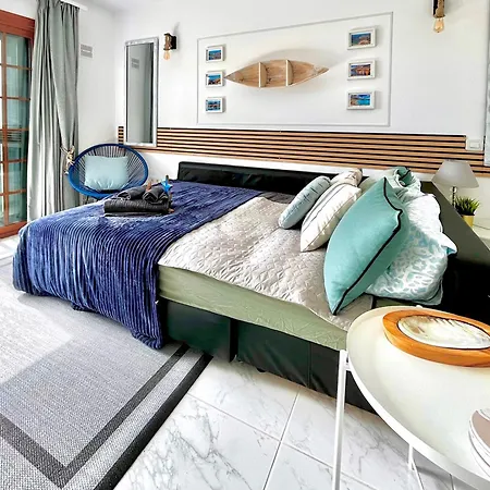 At The Beach, Sunny & 2 Heated Pools, Large Terrace, In *