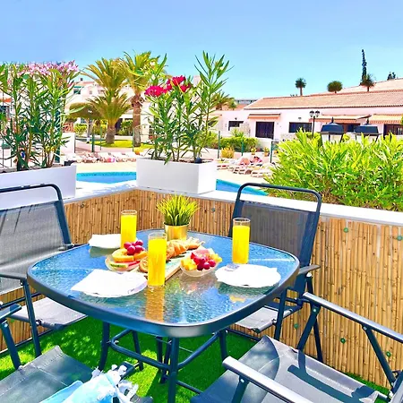 At The Beach, Sunny & 2 Heated Pools, Large Terrace, In Apartment