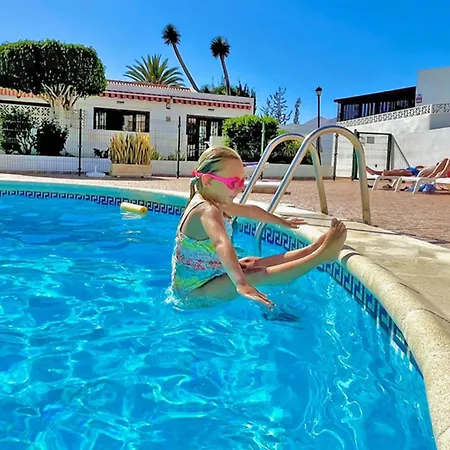 At The Beach, Sunny & 2 Heated Pools, Large Terrace, In *