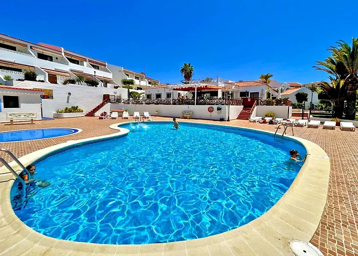 At The Beach, Sunny & 2 Heated Pools, Large Terrace, In *