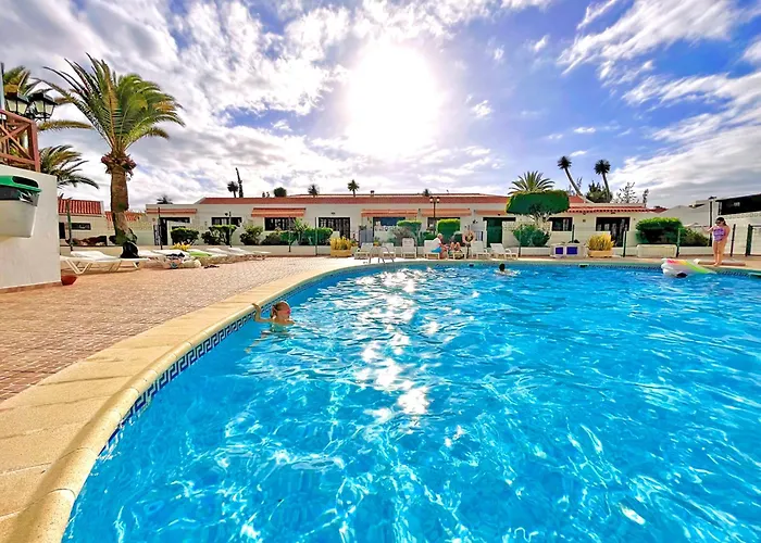 At The Beach, Sunny & 2 Heated Pools, Large Terrace, In Apartman Costa Adeje (Tenerife)