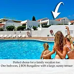 דירה At The Beach, Sunny & 2 Heated Pools, Large Terrace, In *