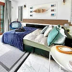 At The Beach, Sunny & 2 Heated Pools, Large Terrace, In *