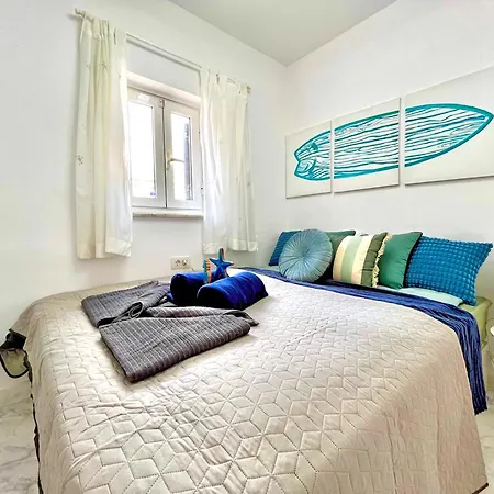 At The Beach, Sunny & 2 Heated Pools, Large Terrace, In Apartamento *