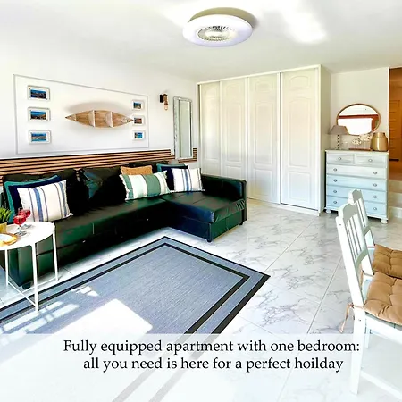 At The Beach, Sunny & 2 Heated Pools, Large Terrace, In *