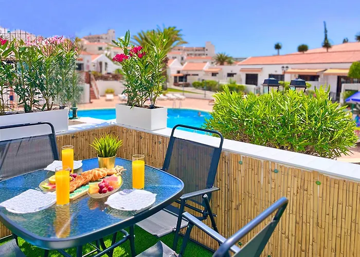 At The Beach, Sunny & 2 Heated Pools, Large Terrace, In Apartmán Costa Adeje (Tenerife)