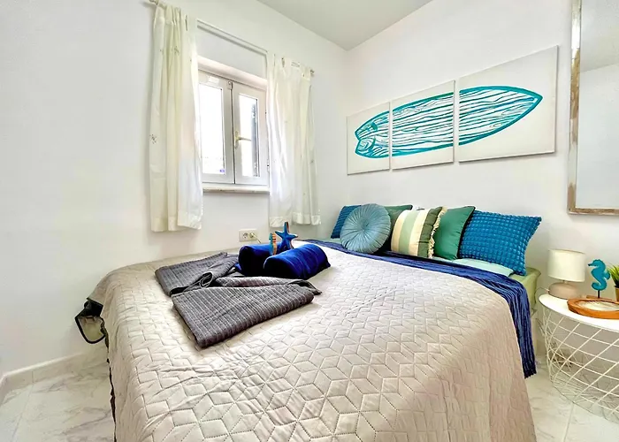 At The Beach, Sunny & 2 Heated Pools, Large Terrace, In Apartment *