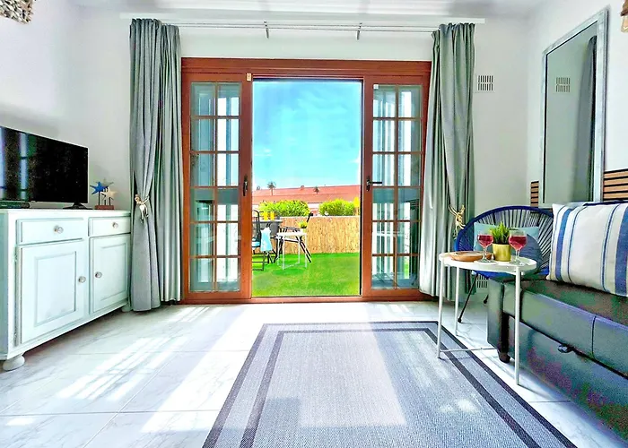 At The Beach, Sunny & 2 Heated Pools, Large Terrace, In Apartment Costa Adeje (Tenerife)