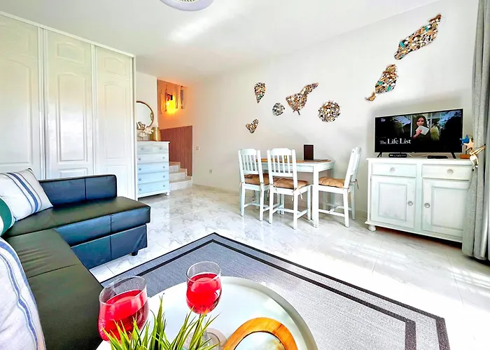 At The Beach, Sunny & 2 Heated Pools, Large Terrace, In *